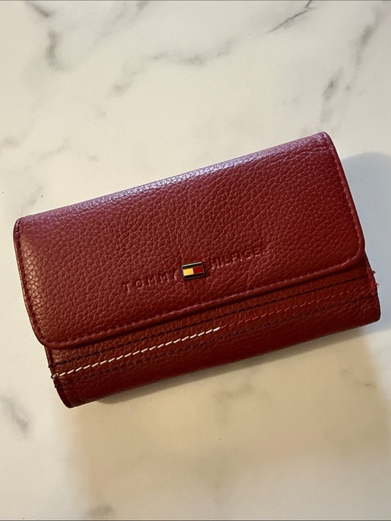 Tommy Hilfiger Accessories - Tommy Hilfiger Burgundy Pebbled Leather Trifold Card Holder